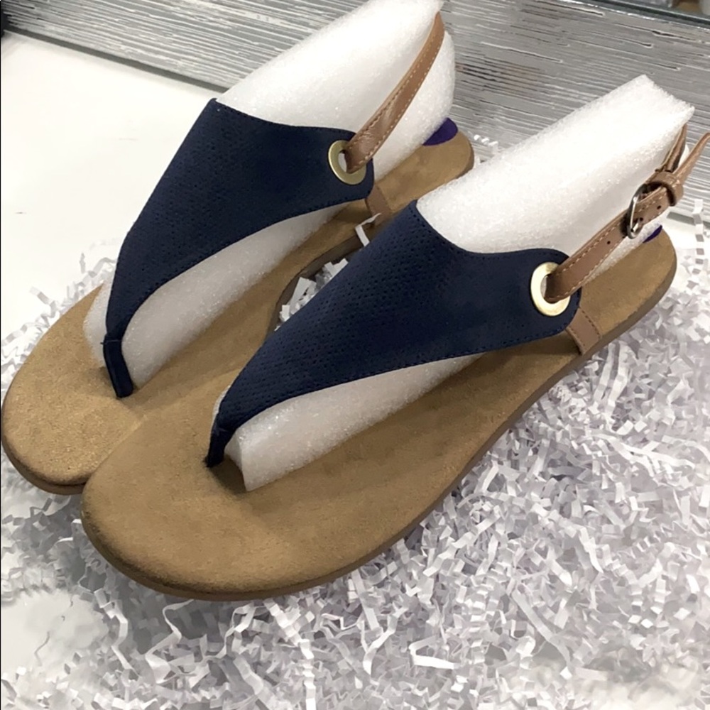 ✨NEW✨ AeroSoles Navy Sandals